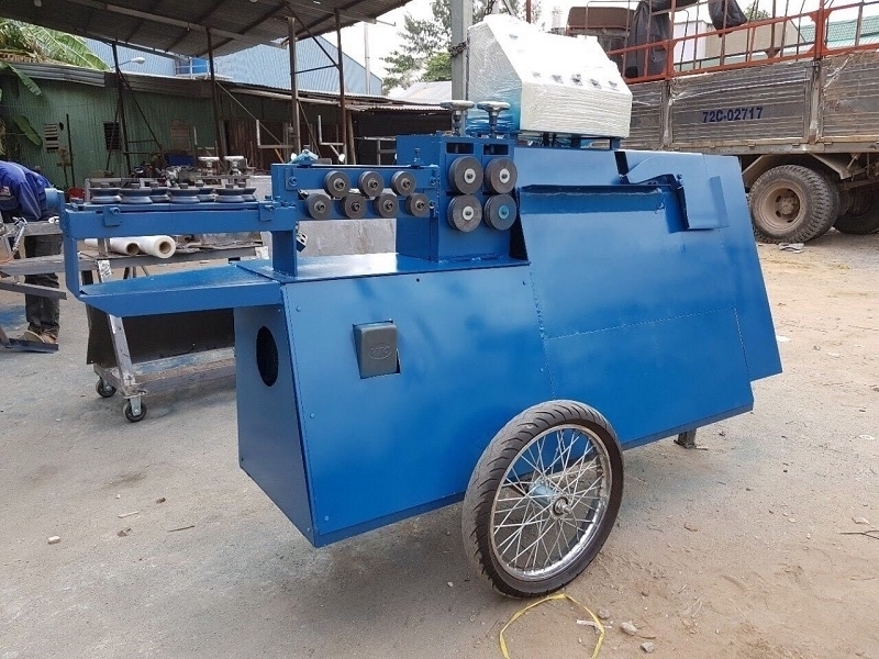 Máy duỗi sắt tự động